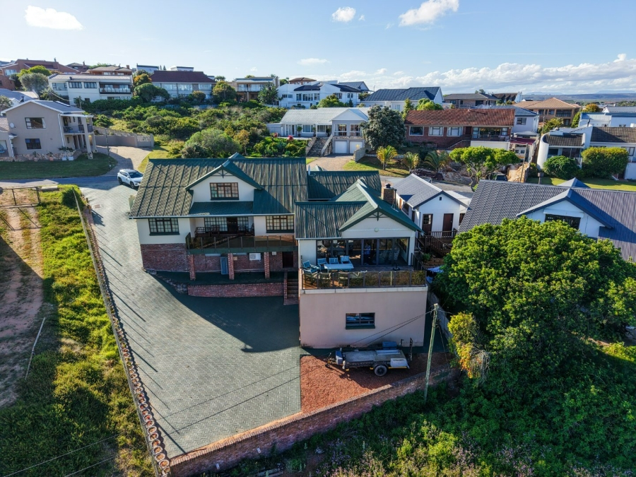 4 Bedroom Property for Sale in Stilbaai Wes Western Cape